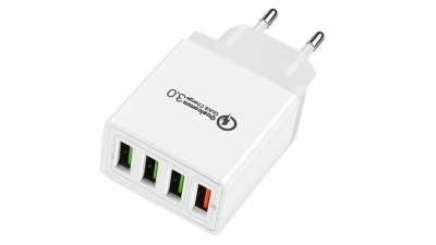 Imagem de Transformador 100- 240V QC3.0 Quick Charge 4 x USB branco